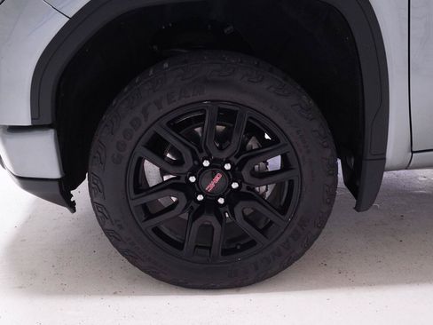 Used 2024 GMC Sierra 1500 Elevation RWD image 29