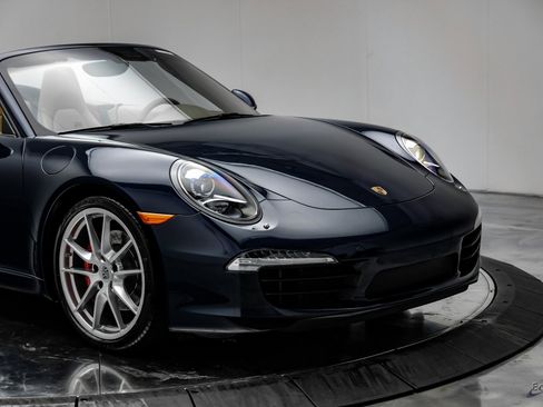 Used 2015 Porsche 911 Carrera S image 29