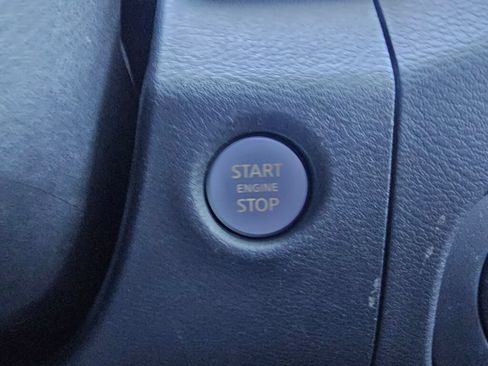Used 2022 Nissan Frontier S AWD/4WD image 25