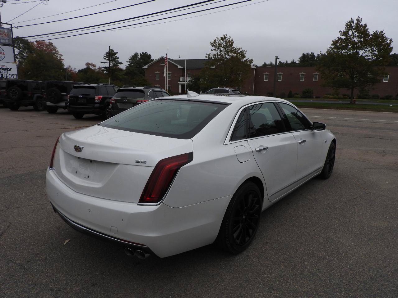 Used 2017 Cadillac CT6 3.6 AWD image 4