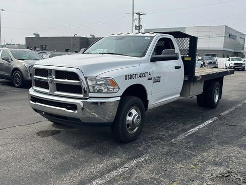 Used 2017 RAM 3500 Tradesman w/ Power & Remote Entry Group RWD image 7