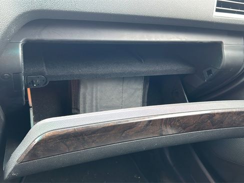 Used 2012 Ford Explorer Limited image 31