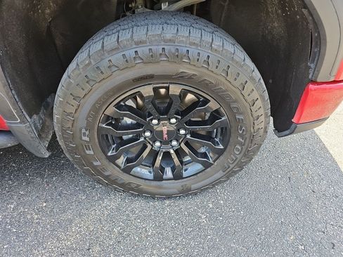 Used 2022 GMC Sierra 1500 AT4X AWD/4WD image 9