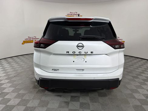 New 2026 Nissan Rogue SV image 4