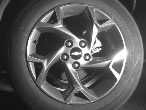 Used 2025 Chevrolet Trax LT image 14