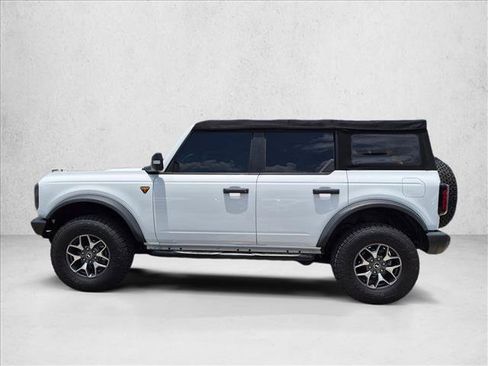 Certified 2023 Ford Bronco Badlands AWD/4WD image 8