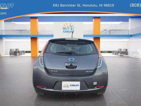 Used 2015 Nissan Leaf SL w/ Premium Package FWD image 3