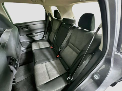 Used 2025 Nissan Rogue SV AWD/4WD image 26