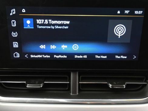 Used 2025 Chevrolet Trax LT FWD image 19