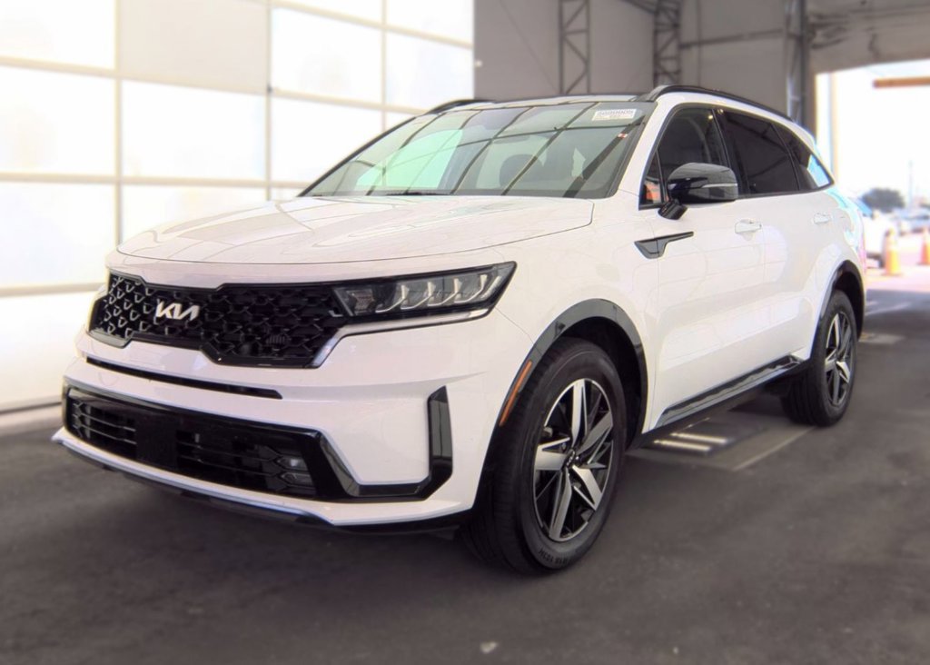 Used 2023 Kia Sorento EX w/ Panoramic Sunroof Package FWD image 1