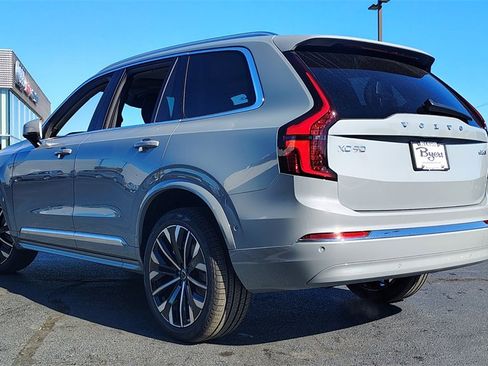 New 2026 Volvo XC90 B6 Ultra image 4