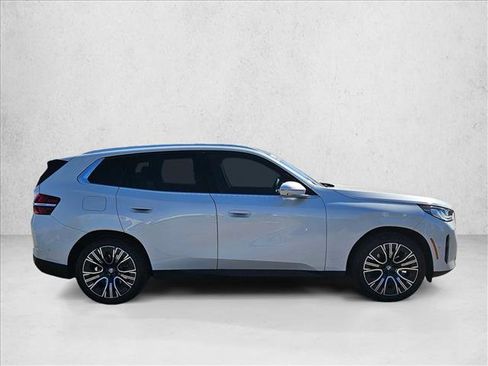 Used 2025 BMW X3 xDrive30 w/ Premium Package AWD/4WD image 4