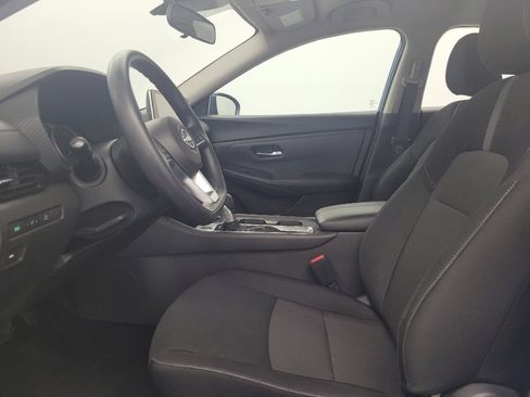 Used 2025 Nissan Sentra SV FWD image 17