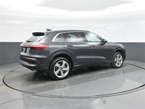 Certified 2025 Audi Q5 Premium Plus w/ Premium Plus image 7