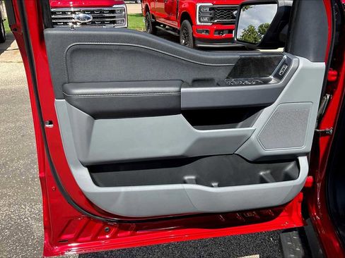 New 2025 Ford F150 Lightning XLT image 10