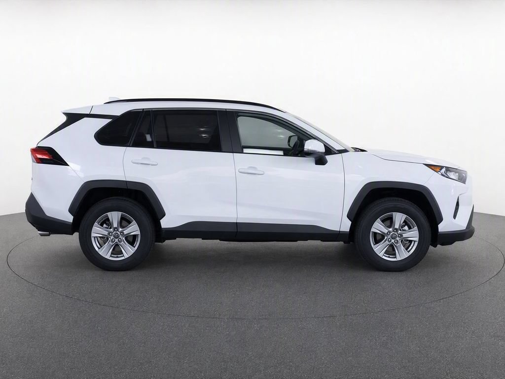 Used 2020 Toyota RAV4 XLE AWD/4WD image 8