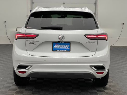 Used 2022 Buick Envision Avenir w/ Technology Package II FWD image 10