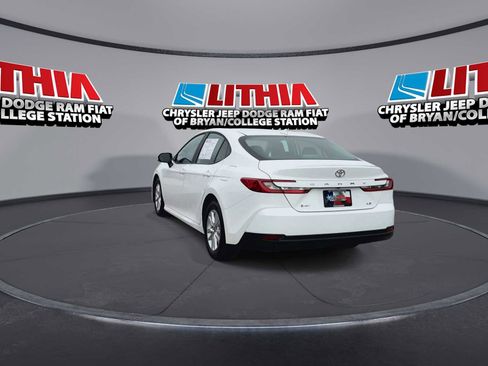 Used 2025 Toyota Camry LE FWD image 6