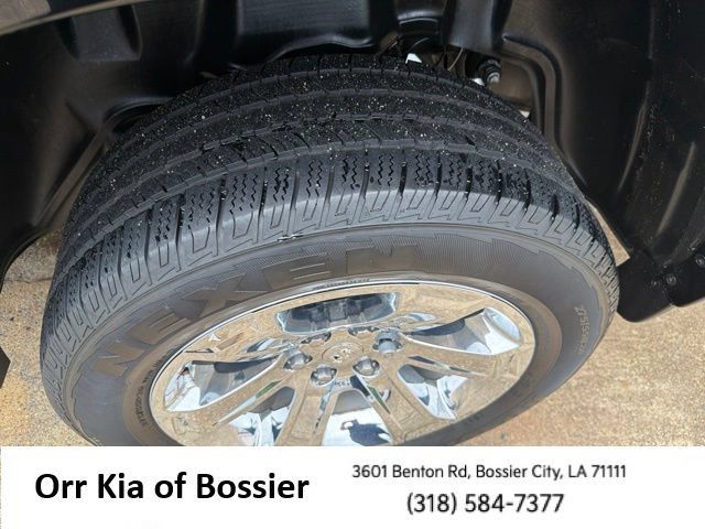 Used 2025 RAM 1500 Big Horn AWD/4WD image 32