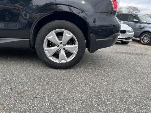 Used 2014 Subaru Forester 2.5i Premium w/ All-Weather Package image 31