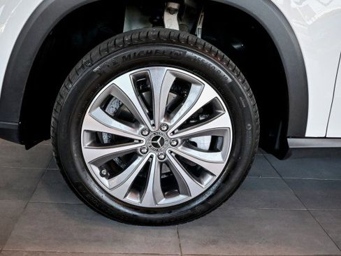 Used 2020 Mercedes-Benz GLE 350 4MATIC w/ Premium Package image 49