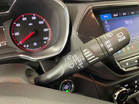 Used 2023 Chevrolet TrailBlazer RS w/ Convenience Package FWD image 12