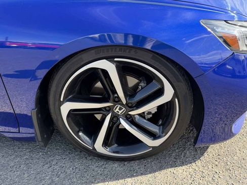 Used 2018 Honda Accord Sport image 7
