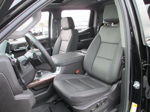 Used 2025 GMC Sierra 1500 Elevation w/ Elevation Premium Package image 20