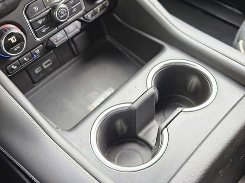 Used 2024 Chevrolet Tahoe Premier image 25