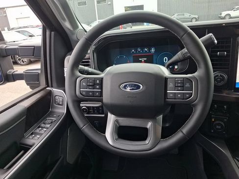 New 2026 Ford F250 Lariat w/ Black Appearance Package AWD/4WD image 9