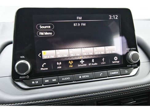 Used 2026 Nissan Rogue SV FWD image 24