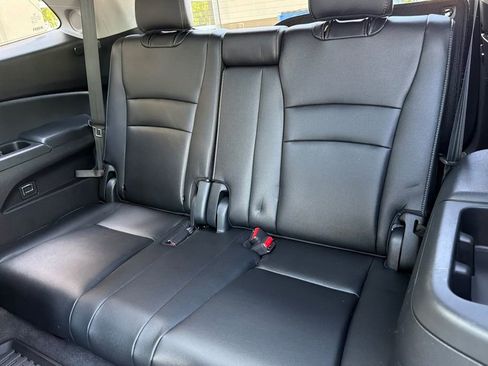 Used 2018 Honda Pilot Elite image 12