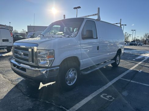 Used 2013 Ford E-250 and Econoline 250 w/ PWR Group image 7
