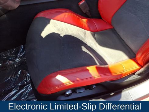Used 2023 Chevrolet Corvette Stingray Premium Conv w/ Z51 Performance Package RWD image 15