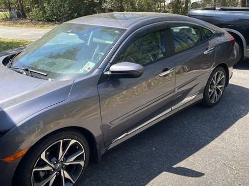 Used 2021 Honda Civic Touring image 4