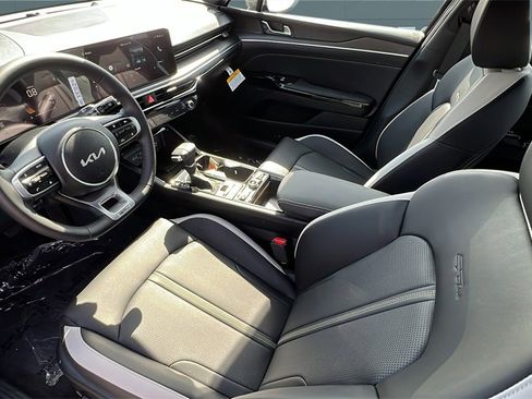 Used 2025 Kia K5 GT-Line w/ GT-Line Premium Package image 17