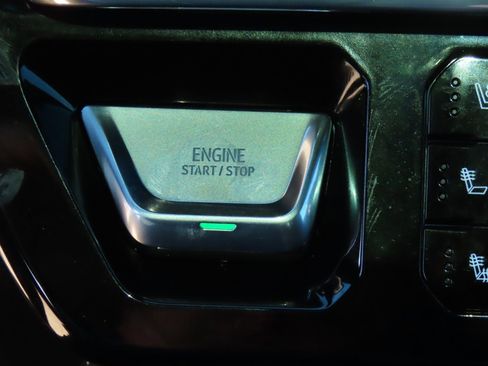 Used 2024 GMC Sierra 3500 Denali Ultimate image 29