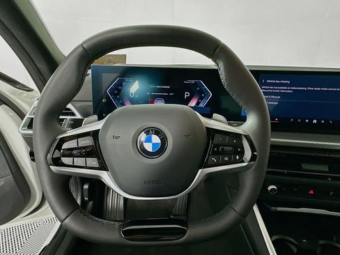 Used 2025 BMW 330i Sedan w/ M Sport Package image 11