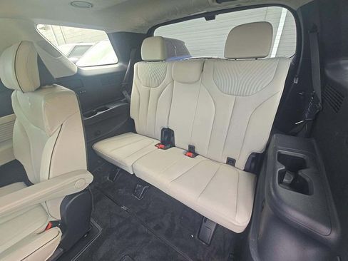 Used 2024 Hyundai Palisade Calligraphy FWD image 5