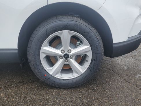 Used 2024 Ford Edge SE AWD/4WD image 7