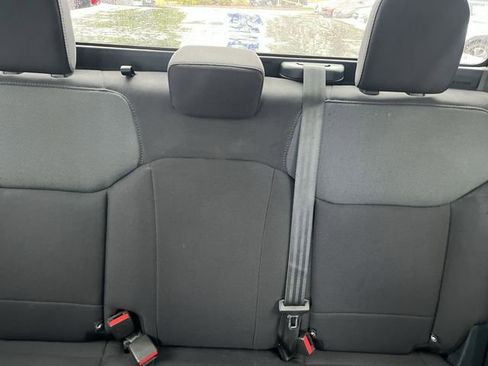 Used 2022 Ford Maverick XL image 5