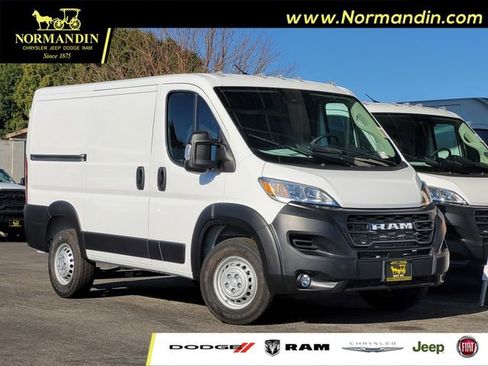New 2026 RAM ProMaster 1500 w/ Convenience Group image 1