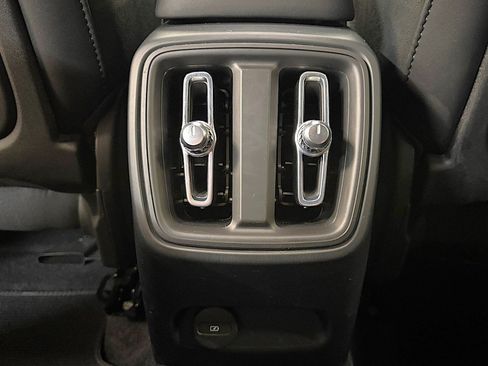 Used 2023 Volvo C40 P8 Recharge Plus AWD/4WD image 37