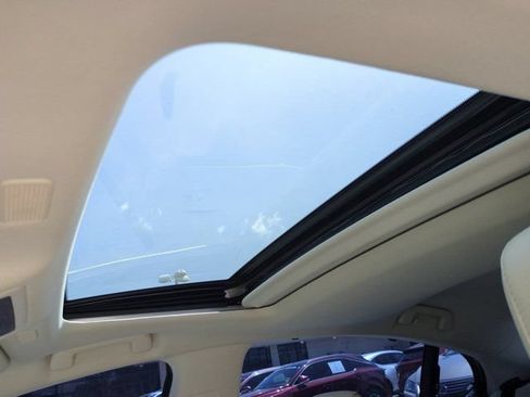 Certified 2022 Lexus ES 300h Ultra Luxury w/ Accessory Package 2 FWD image 19
