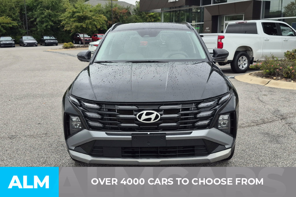 Used 2025 Hyundai Tucson SEL FWD image 2