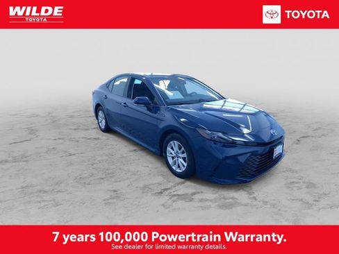 Certified 2025 Toyota Camry LE image 3