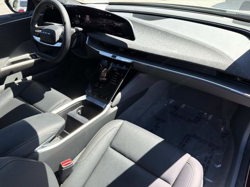Used 2024 Lucid Air Touring AWD/4WD image 24