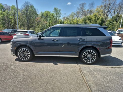 New 2026 Hyundai Palisade Calligraphy FWD image 5