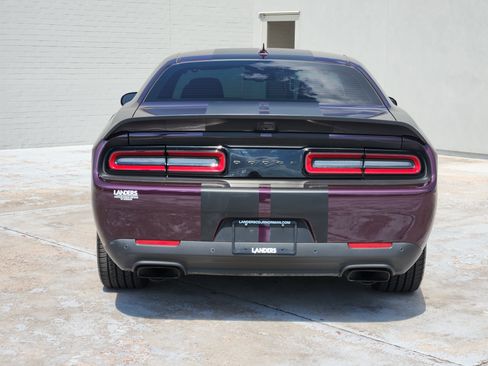 Used 2022 Dodge Challenger SRT Hellcat w/ SRT Black Package RWD image 7