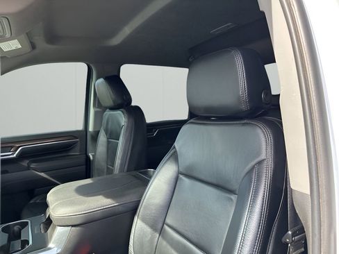 Used 2024 Chevrolet Silverado 3500 LT w/ Convenience Package image 27